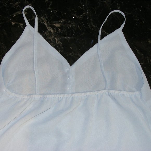 Sky Blue Button DownTop Size M EUC - Picture 6 of 8